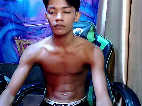 Snapshot of pinoy_lowey18 chatting on 03.25.26 pinoy lowey18 online show from 03.25.26