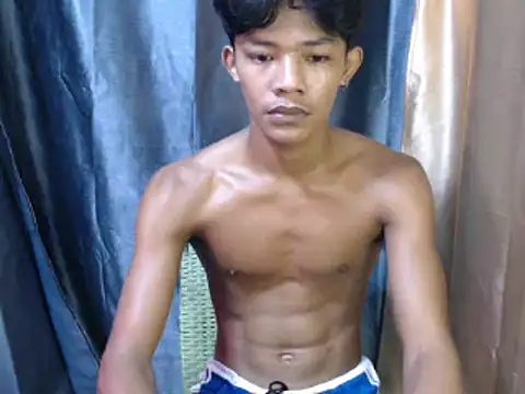 Snapshot of pinoy_lowey18 chatting on 04.23.26 pinoy lowey18 online show from 04.23.26