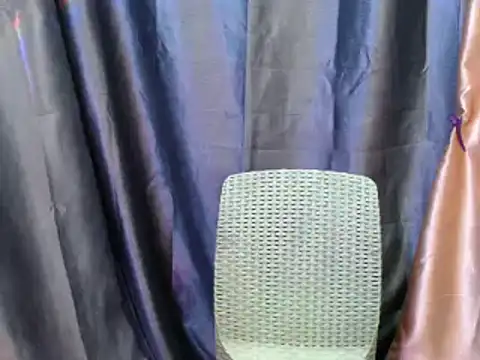 Snapshot of pinoy_lowey18 chatting on 04.25.26 pinoy lowey18 online show from 04.25.26
