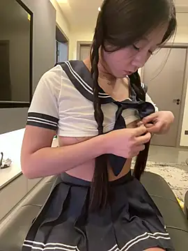 Snapshot of xiaoxiong168 chatting on 05.17.26 xiaoxiong168 online show from 05.17.26