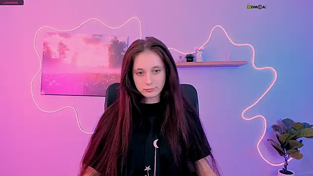 nami glow online show from 04.18.26