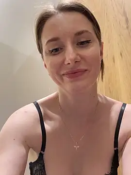 Snapshot of FReyja_44 chatting on 04.03.26 FReyja 44 online show from 04.03.26