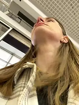 Snapshot of FReyja_44 chatting on 04.05.26 FReyja 44 online show from 04.05.26