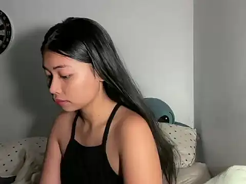 Snapshot of zafarina_18 chatting on 06.29.26 zafarina 18 online show from 06.29.26