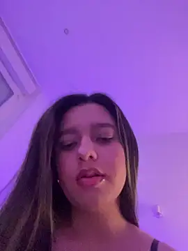 Lusty Lunaa online show from 04.25.26