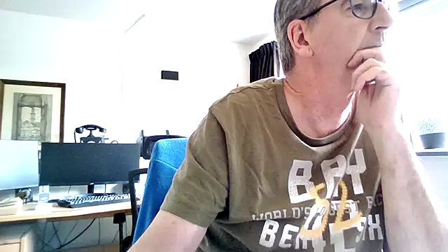 Snapshot of HotLucas66 chatting on 04.27.26 HotLucas66 online show from 04.27.26