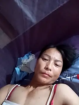 Snapshot of -Numin- chatting on 04.15.26 -Numin- online show from 04.15.26