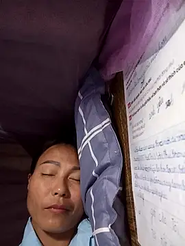 Snapshot of -Numin- chatting on 04.18.26 -Numin- online show from 04.18.26
