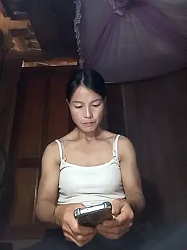 Snapshot of -Numin- chatting on 04.19.26 -Numin- online show from 04.19.26