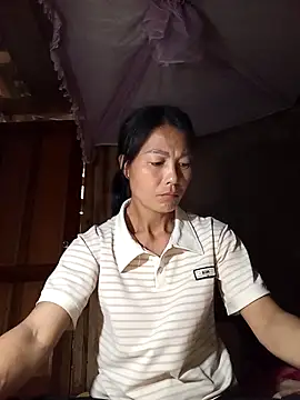 Snapshot of -Numin- chatting on 04.30.26 -Numin- online show from 04.30.26