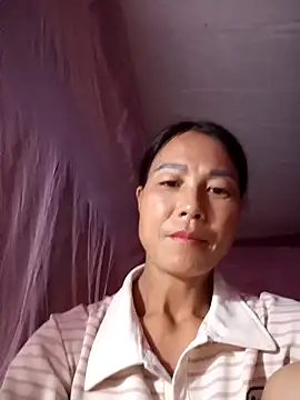 Snapshot of -Numin- chatting on 06.12.26 -Numin- online show from 06.12.26