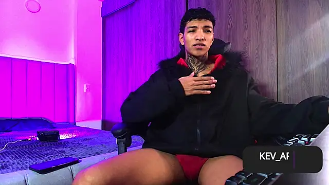 im Usuga online show from 05.02.26