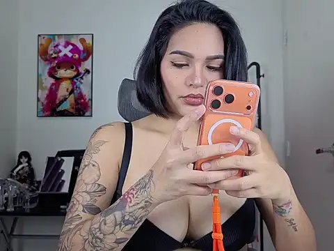 Snapshot of monicaconde chatting on 04.07.26 monicaconde online show from 04.07.26