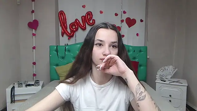 Snapshot of Je55icaBreeze chatting on 04.13.26 Je55icaBreeze online show from 04.13.26