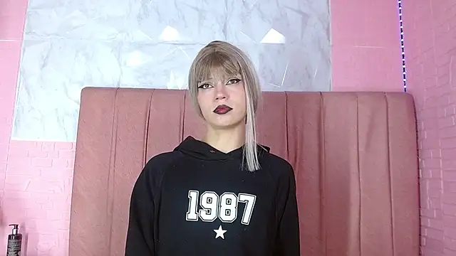 maia grace online show from 03.25.26