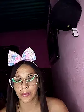 Snapshot of Arielybambi chatting on 03.24.26 Arielybambi online show from 03.24.26