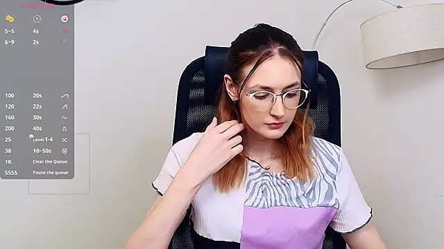 LoraLanett online show from 05.08.26