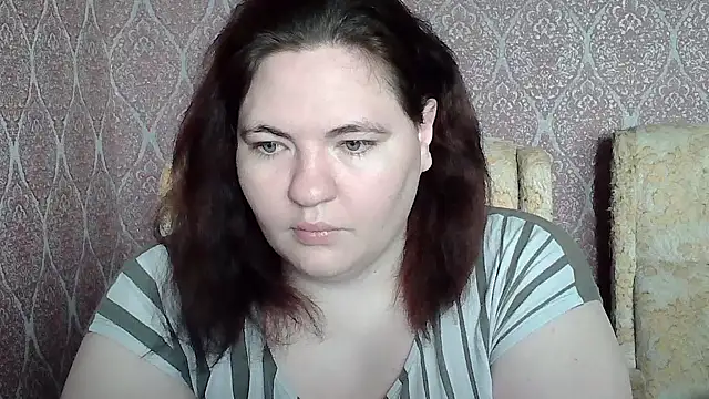 Snapshot of ElviraOreilllyX chatting on 04.20.26 ElviraOreilllyX online show from 04.20.26