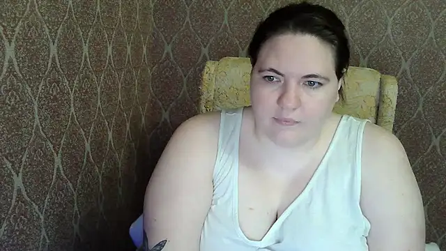 Snapshot of ElviraOreilllyX chatting on 04.29.26 ElviraOreilllyX online show from 04.29.26