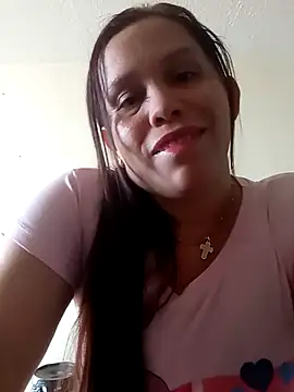 Snapshot of alexandra-queen chatting on 04.19.26 alexandra-queen online show from 04.19.26