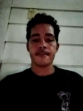 Snapshot of Gabriel_leon33 chatting on 05.22.26 Gabriel leon33 online show from 05.22.26
