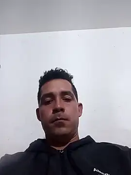 Snapshot of Gabriel_leon33 chatting on 06.14.26 Gabriel leon33 online show from 06.14.26