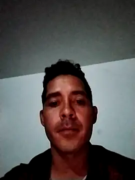 Snapshot of Gabriel_leon33 chatting on 06.25.26 Gabriel leon33 online show from 06.25.26
