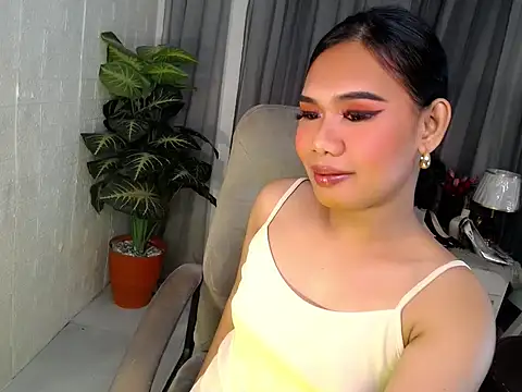 Snapshot of Yourgorgeousmarge chatting on 04.19.26 Yourgorgeousmarge online show from 04.19.26