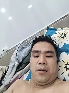 Snapshot of Tinh_love chatting on 06.25.26 Tinh love online show from 06.25.26