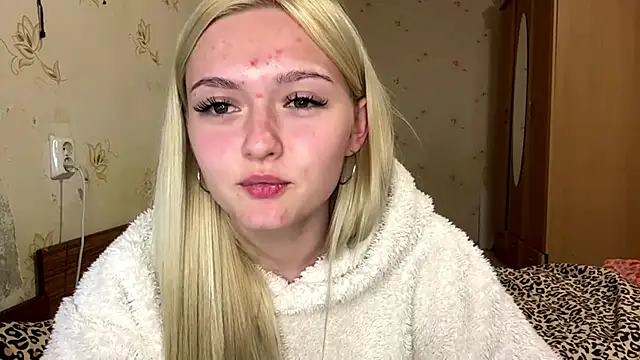 Snapshot of Sophia_Blonde chatting on 04.29.26 Sophia Blonde online show from 04.29.26