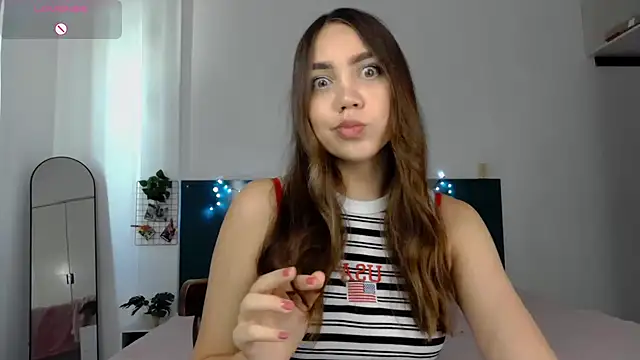 Snapshot of NebulaaHaven chatting on 05.04.26 NebulaaHaven online show from 05.04.26