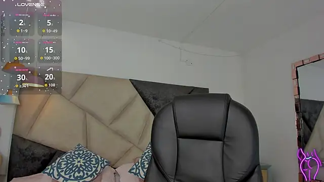 AfroditaVega  online show from 06.17.26