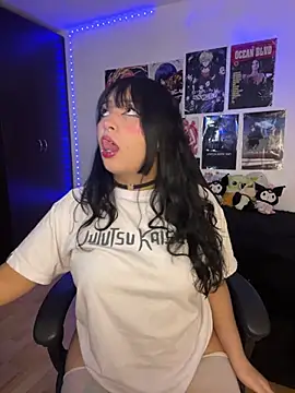Snapshot of Hinataaa_ chatting on 04.15.26 Hinataaa online show from 04.15.26