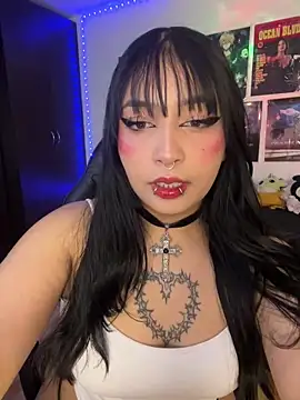 Snapshot of Hinataaa_ chatting on 04.21.26 Hinataaa online show from 04.21.26
