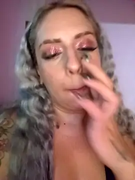 Snapshot of Yiyi_666 chatting on 03.31.26 Yiyi 666 online show from 03.31.26