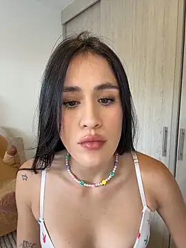 Snapshot of SerenaFox_ chatting on 04.16.26 SerenaFox online show from 04.16.26