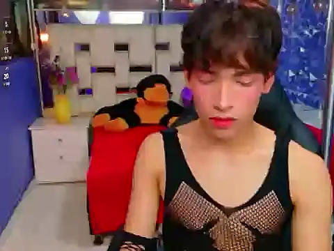 Snapshot of IsaacNovaa chatting on 04.01.26 IsaacNovaa online show from 04.01.26