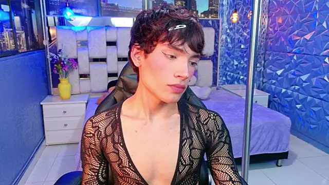 Snapshot of IsaacNovaa chatting on 04.27.26 IsaacNovaa online show from 04.27.26