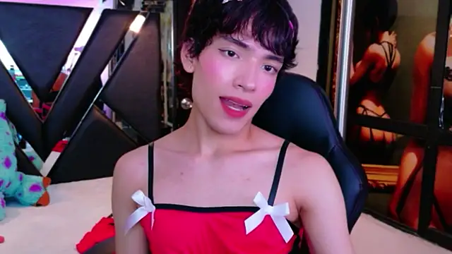 Snapshot of IsaacNovaa chatting on 05.03.26 IsaacNovaa online show from 05.03.26