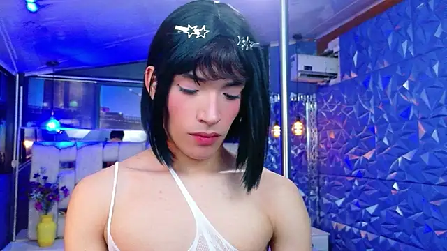 Snapshot of IsaacNovaa chatting on 05.16.26 IsaacNovaa online show from 05.16.26