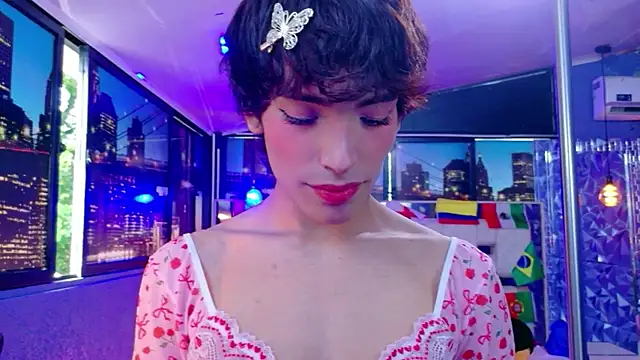 Snapshot of IsaacNovaa chatting on 06.25.26 IsaacNovaa online show from 06.25.26