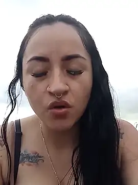 Snapshot of kimberly_peter chatting on 06.16.26 kimberly peter online show from 06.16.26