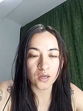 Snapshot of kimberly_peter chatting on 06.24.26 kimberly peter online show from 06.24.26