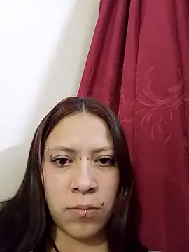 AuroraaMoonn online show from 04.02.26