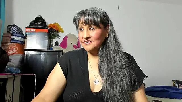 Merlyna Goldenss online show from 05.06.26