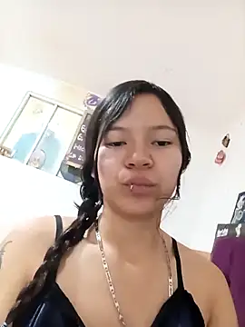 Snapshot of Ninffa_sweet21 chatting on 04.19.26 Ninffa sweet21 online show from 04.19.26