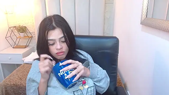 mia velvetk online show from 05.08.26