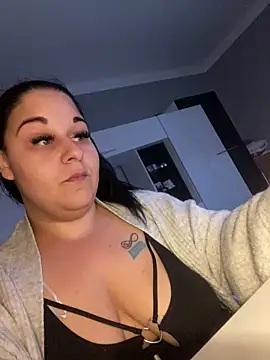 Szandra26 online show from 03.27.26