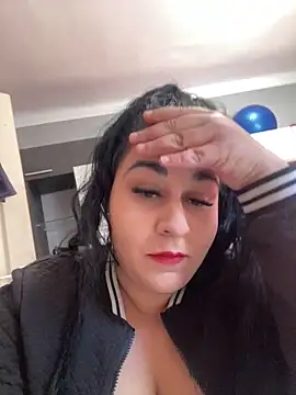 Snapshot of Szandra26 chatting on 05.18.26 Szandra26 online show from 05.18.26
