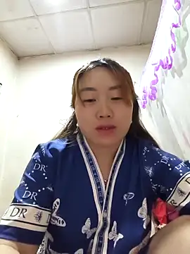 Snapshot of he-se-kin chatting on 04.24.26 he-se-kin online show from 04.24.26